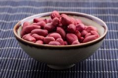 花生過(guò)敏有什么癥狀？花生過(guò)敏該怎么辦？[圖]