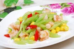 芹菜有哪些藥用功效？芹菜如何挑選？[圖]