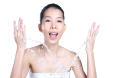 冬季洗臉有什么要注意的?冬天洗臉的注意事項是什么？[多圖]