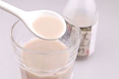 睡覺前可以喝豆奶嗎？喝豆奶的好處是什么？[圖]