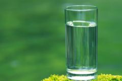 白開(kāi)水喝熱的好還是冷的好？怎么樣喝白開(kāi)水才好？[圖]