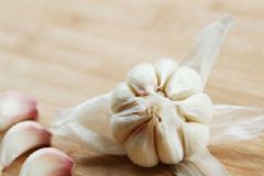 男人吃大蒜的好處有哪些？男性吃大蒜好不好？[圖]