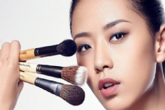 女性上班族該如何護(hù)理皮膚？上班族女人護(hù)膚技巧[圖]