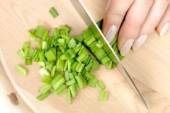 蔥對(duì)人體有什么好處？蔥對(duì)胃有傷害嗎？[圖]