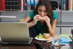 上班族吃哪些零食健康？上班族零食怎么選擇？[圖]