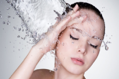 冬季皮膚干燥缺水怎么護理？冬季皮膚缺水如何護理最好？[多圖]