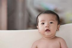 寶寶淹脖子是怎么一回事？保護(hù)寶寶的皮膚要注意什么問(wèn)題？[多圖]