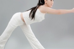 睡姿不當(dāng)會(huì)損傷子宮嗎？保養(yǎng)子宮女人該做什么？[圖]