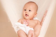 嬰幼兒夜間磨牙是為什么？適合寶寶喝的粥有哪些？[圖]