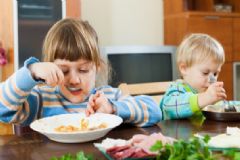 寶寶輔食過敏什么癥狀？寶寶吃輔食過敏的癥狀？[圖]