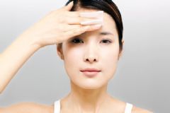 哪些壞習慣讓女人迅速衰老？加速女人衰老的習慣有哪些？[圖]