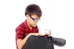 早期嬰幼兒教育注意事項有哪些？選購嬰幼兒玩具竅門有哪些？[圖]