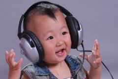 教養(yǎng)方式和孩子發(fā)展有何關(guān)系？寶寶睡前哭鬧是為什么？[圖]