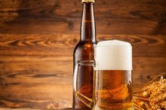 啤酒可以和白酒一起喝嗎？啤酒和白酒混著喝有什么危害？[圖]