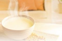 豆?jié){和什么食材搭配更營(yíng)養(yǎng)？豆?jié){可以和哪些食物一起搭配？[圖]