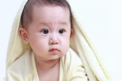 寶寶缺鈣有哪些表現(xiàn)癥狀？缺鈣對(duì)寶寶的危害有哪些？[圖]