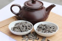 女性吃葵花籽好嗎？吃葵花籽可以美容養(yǎng)顏嗎？[圖]