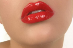 秋季嘴唇干裂怎樣做好唇部護(hù)理？為什么秋冬季嘴唇易干燥？[圖]
