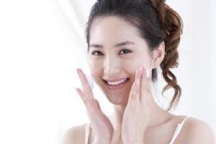 卸妝前要洗臉嗎？卸妝前要用水洗嗎？[圖]