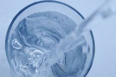喝水太多也會中毒？水中毒有哪些癥狀？[圖]