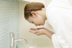 冬天用溫水洗臉好嗎？冬天不能用哪種水洗臉？[圖]