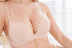 女性產(chǎn)后怎么預(yù)防乳房下垂？女性保護(hù)乳房的方法有哪些？[圖]