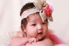 新生兒吸入霧霾會(huì)有哪些危害？怎樣選擇適合照顧嬰幼兒的人？[圖]