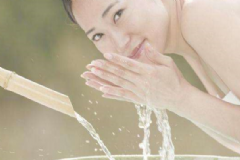 肌膚要怎么護(hù)膚美容才會(huì)改善？護(hù)膚美容有哪些原則？[圖]