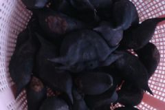 菱角殼的功效和作用有哪些？菱角怎么剝？[圖]