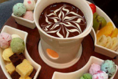 什么食物吃多了很傷皮膚？保養(yǎng)肌膚不能吃什么？[圖]