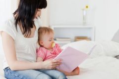 寶寶拉肚子要怎樣按摩比較好？寶寶總打嗝要怎樣緩解？[圖]