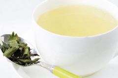 綠茶能夠去黑眼圈嗎？怎么用綠茶去除黑眼圈？[圖]