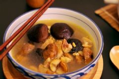 板栗雞湯的營養(yǎng)價(jià)值有哪些？板栗雞湯怎么做好吃？[圖]