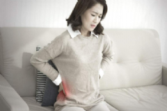來(lái)月經(jīng)腰疼是怎么一回事？女性經(jīng)期腰疼的原因有哪些？[圖]