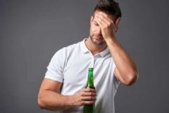 男人喝酒易傷肝，養(yǎng)肝就要吃這3類食物[圖]