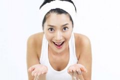 用什么洗臉會變白變嫩？晚上洗臉有哪些好處？[圖]