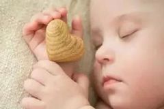 孩子打呼是因?yàn)樗孟?？孩子打呼嚕是怎么回事？[圖]