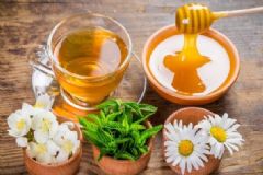 長期用蜂蜜洗臉有什么好處？蜂蜜美容的配方有哪些？[圖]