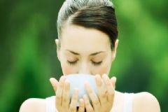 女人多喝水的好處有哪些？多喝水的好處[圖]