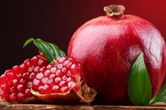 女人吃石榴的好處有哪些？吃石榴的好處和壞處[圖]