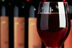 過(guò)期紅酒怎么美容？過(guò)期紅酒能干什么？[圖]