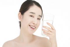 秋季皮膚干燥的原因是什么？秋季如何自制補(bǔ)水面膜？[圖]