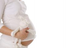 生孩子的時(shí)候需要剃毛嗎？孕期熬夜對(duì)孕婦有什么傷害？[圖]