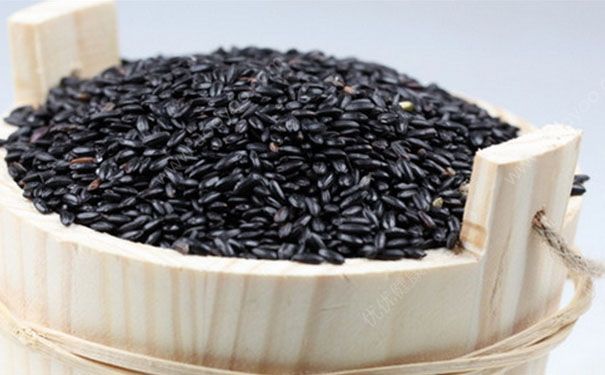 黑糯米的功效與作用有哪些？黑糯米的營養(yǎng)價值有哪些？(1)