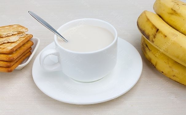 純牛奶喝多了好嗎？純牛奶喝多了有什么壞處？(1)