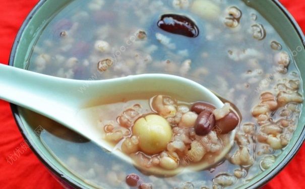 夏天濕氣重吃什么好？夏天去濕氣吃什么？(1)