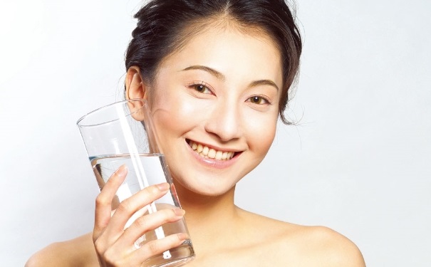喝鹽開(kāi)水有什么好處？鹽開(kāi)水喝了有什么好處？(1)