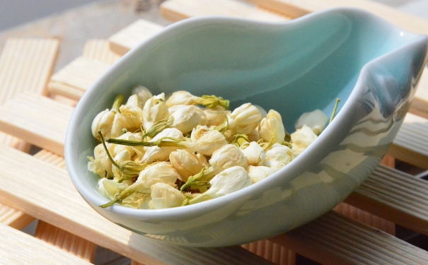 茉莉茶和什么一起泡？茉莉花茶的搭配泡法(1)