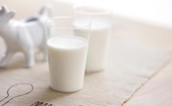 牛奶的飲食禁忌有哪些？牛奶的營養(yǎng)成分有哪些？(1)