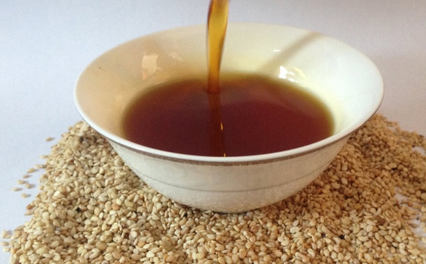芝麻油的功效與作用 芝麻油有什么功效呢？(1)